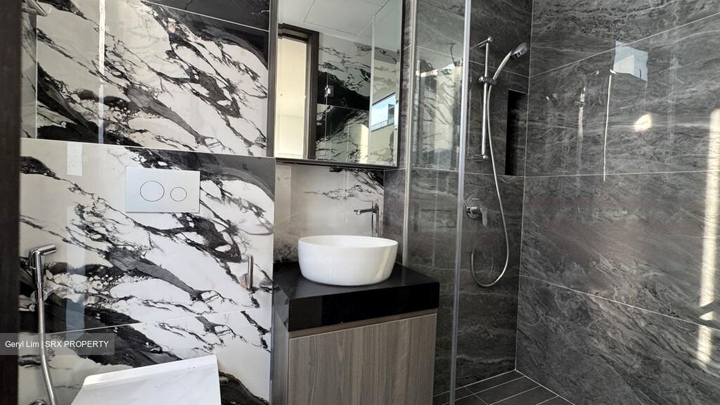 Loyang Besar Close (D17), Terrace #486424701
